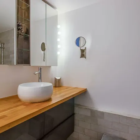 Nice Flat With A Breathtaking View Close To Eiffel Tower - Welkeys Apartament